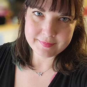 Meet your Posher, Carrie